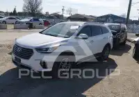 2017 Hyundai Santa Fe photo