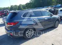 2017 Hyundai Santa Fe photo