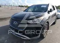 2017 Hyundai Santa Fe photo
