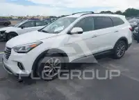 2017 Hyundai Santa Fe photo