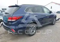 2017 Hyundai Santa Fe photo
