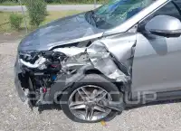 2017 Hyundai Santa Fe photo