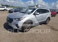 2017 Hyundai Santa Fe photo