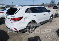 2017 Hyundai Santa Fe photo