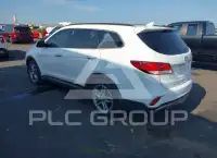 2017 Hyundai Santa Fe photo