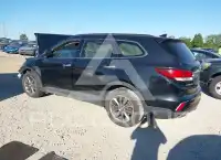 2017 Hyundai Santa Fe photo