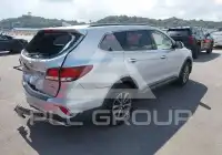 2017 Hyundai Santa Fe photo
