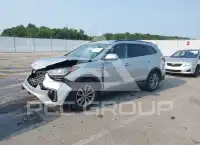 2017 Hyundai Santa Fe photo