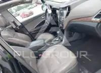 2017 Hyundai Santa Fe photo