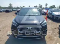 2017 Hyundai Santa Fe photo