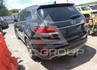 2017 Hyundai Santa Fe photo