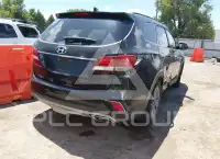 2017 Hyundai Santa Fe photo