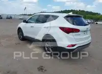 2017 Hyundai Santa Fe photo