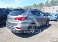 2017 Hyundai Santa Fe photo