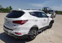 2017 Hyundai Santa Fe photo