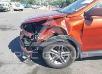 2017 Hyundai Santa Fe photo