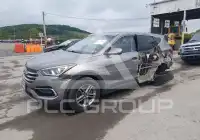 2017 Hyundai Santa Fe photo