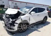 2017 Hyundai Santa Fe photo