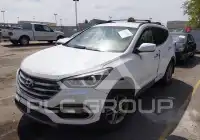 2017 Hyundai Santa Fe photo