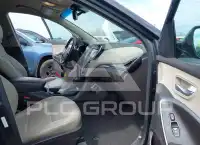 2017 Hyundai Santa Fe photo