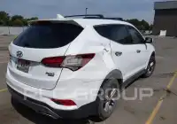 2017 Hyundai Santa Fe photo