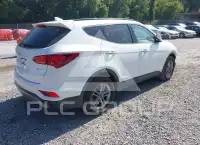 2017 Hyundai Santa Fe photo