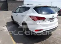 2017 Hyundai Santa Fe photo