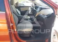 2017 Hyundai Santa Fe photo