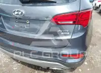 2017 Hyundai Santa Fe photo