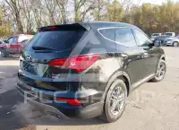 2017 Hyundai Santa Fe photo