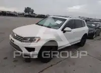 2017 Volkswagen Touareg фото