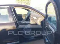 2017 Volkswagen Touareg фото