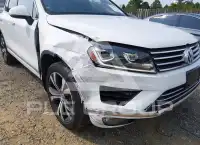 2017 Volkswagen Touareg фото