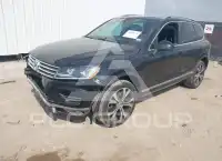 2017 Volkswagen Touareg фото