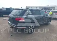 2017 Volkswagen Touareg фото