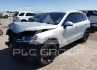 2017 Volkswagen Touareg photo