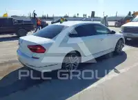 2017 Volkswagen Passat photo