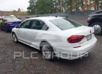 2017 Volkswagen Passat фото