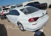 2017 Volkswagen Passat фото