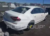 2017 Volkswagen Passat photo