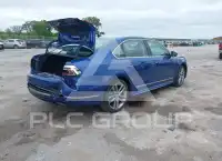 2017 Volkswagen Passat photo