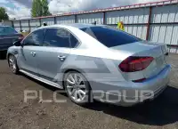 2017 Volkswagen Passat фото