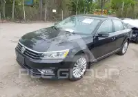 2017 Volkswagen Passat photo