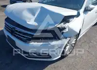 2017 Volkswagen Passat photo
