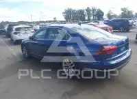 2017 Volkswagen Passat фото