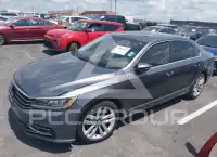 2017 Volkswagen Passat photo