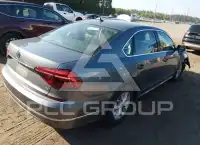 2017 Volkswagen Passat фото