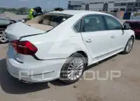 2017 Volkswagen Passat фото