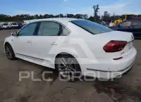 2017 Volkswagen Passat photo