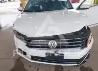 2017 Volkswagen Passat фото
